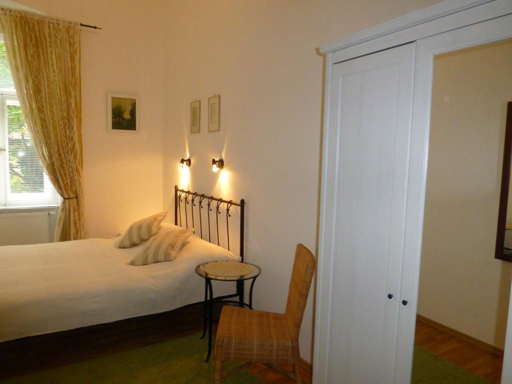 Apartment Sadova Karlsbad Zimmer foto